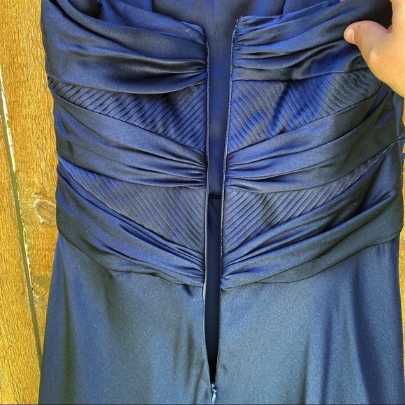 Badgley Mischka 100% Silk Midnight Blue Halter Dress Sz 6 - Picture 12 of 13